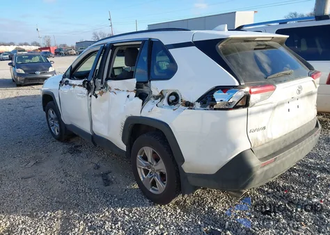 2022 Toyota Rav4 Xle z USA, uszkodzony, nr VIN 2T3P1RFV5NC314718